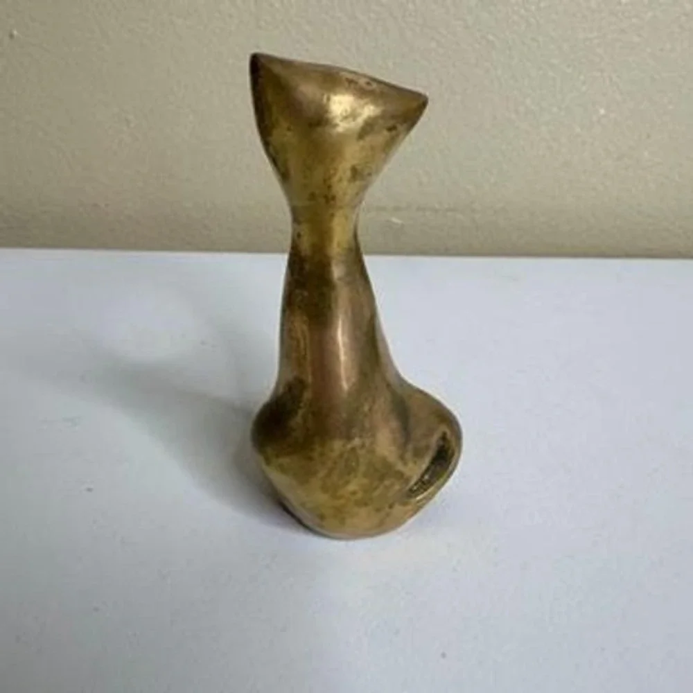Mid-Century Modern Brass Cat Figurine – Made in Korea – Vintage MCM Style